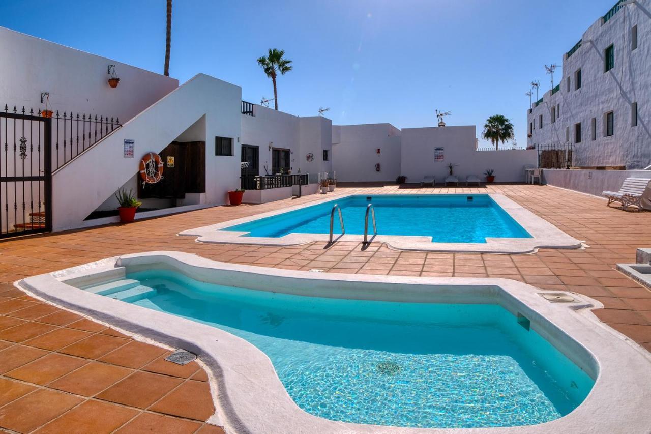 Sea Waves Lanzarote 500M From Playa Grande Big Terrace And Pool Villa Puerto del Carmen  Eksteriør bilde